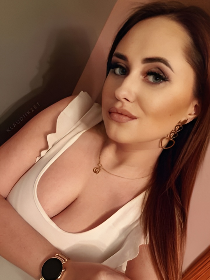 Елена привлекательная девушка из Бодайбо цена от 10000 руб