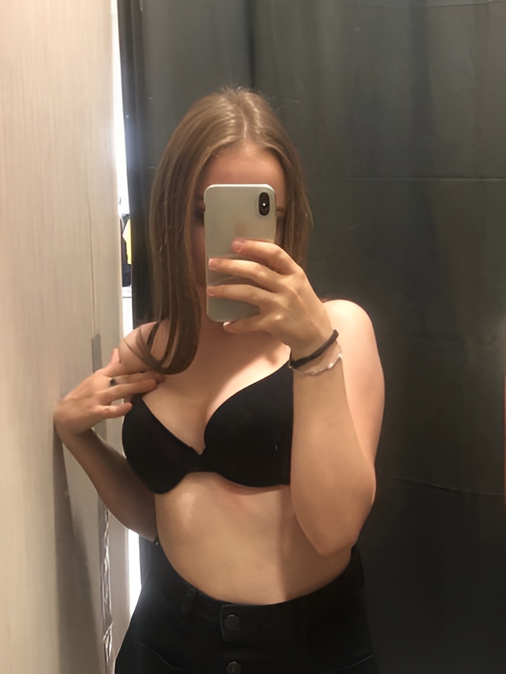 Хельга привлекательная девушка из Бодайбо цена от 1500 руб