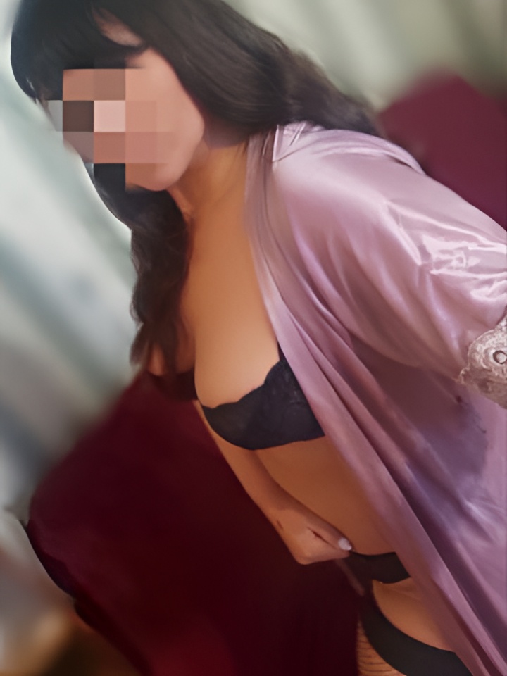 Ксения привлекательная девушка из Бодайбо цена от 1500 руб