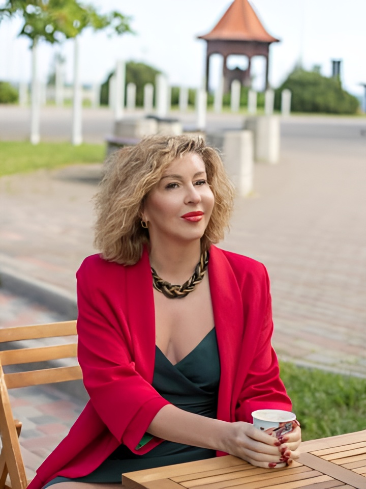 Олеся привлекательная девушка из Бодайбо цена от 10000 руб