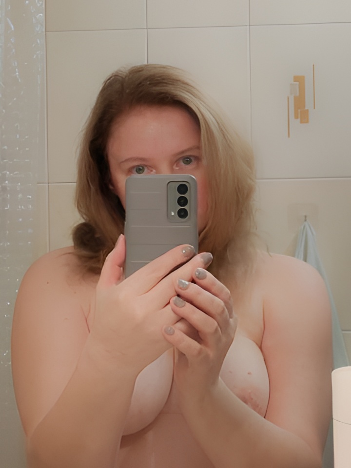 Василиса привлекательная девушка из Бодайбо цена от 4000 руб