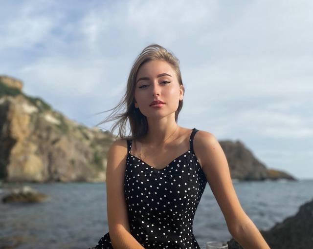 Людмила привлекательная девушка из Бодайбо цена от 3000 руб