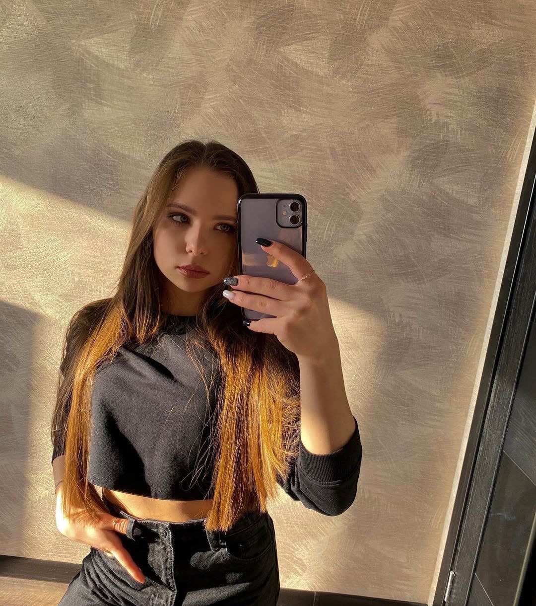 Карина привлекательная девушка из Бодайбо цена от 3000 руб