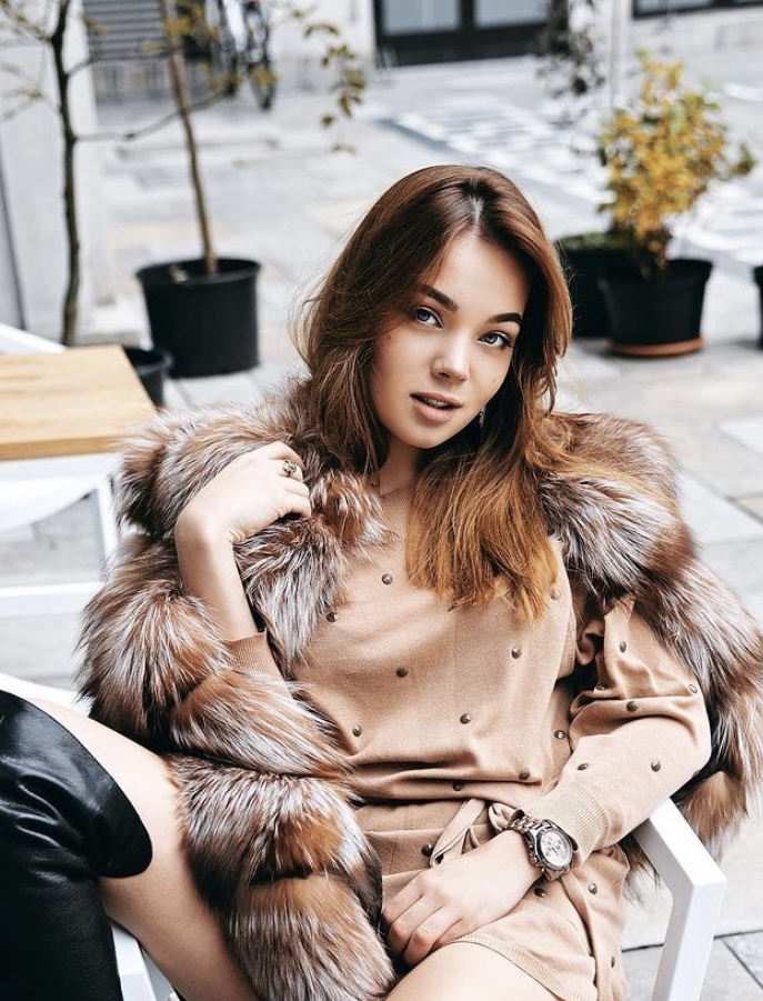 🎥 АЛЕВТИНА привлекательная девушка из Бодайбо цена от 7000 руб