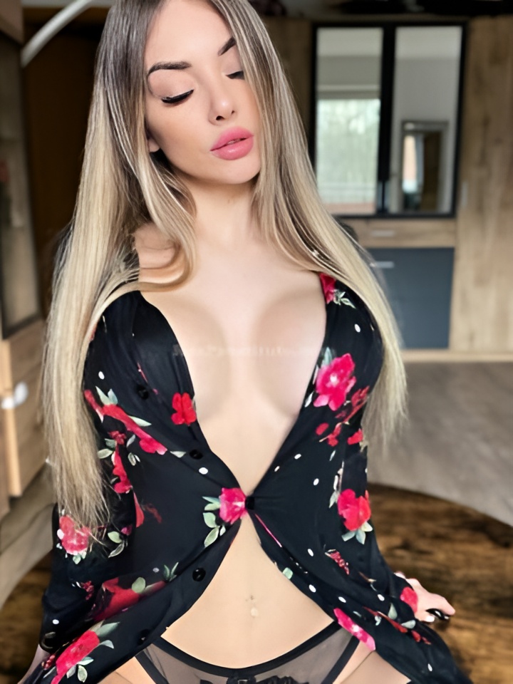 Индивидуалка Владлена, доступна для личного знакомства от 2000 руб