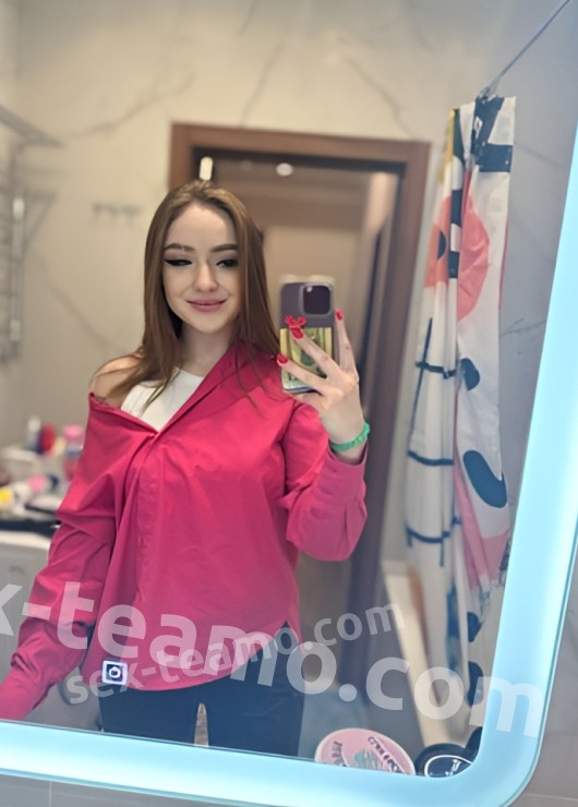 Арина привлекательная девушка из Бодайбо цена от 2500 руб