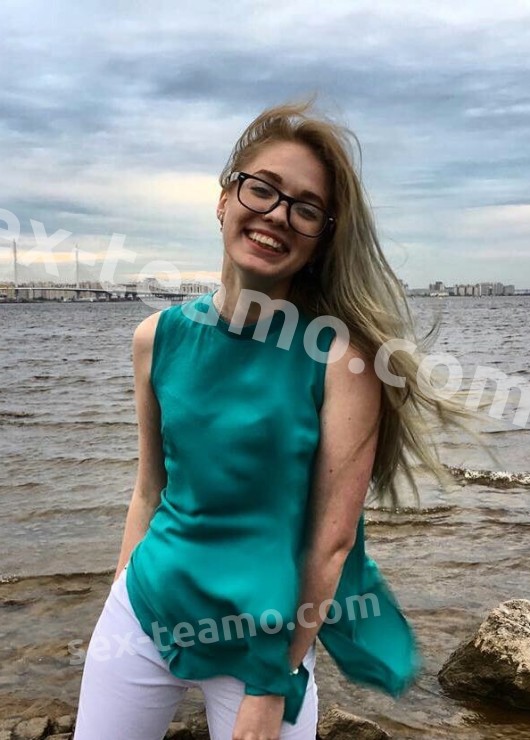 Света привлекательная девушка из Бодайбо цена от 3500 руб